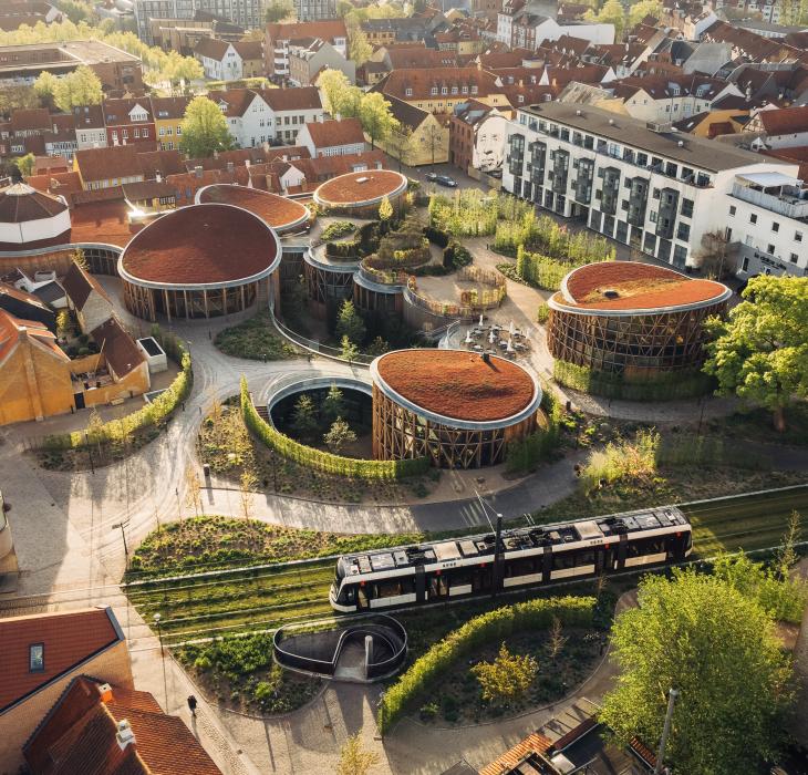 Odense, H.C. Andersens Hus (2021) - Kengo Kuma. 